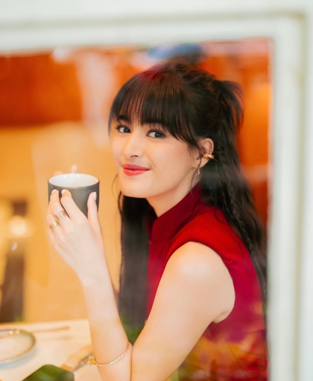 Mawar de Jongh Hadirkan ‘Tinggal’, Soundtrack Emosional yang Tandai Transformasi Musikal