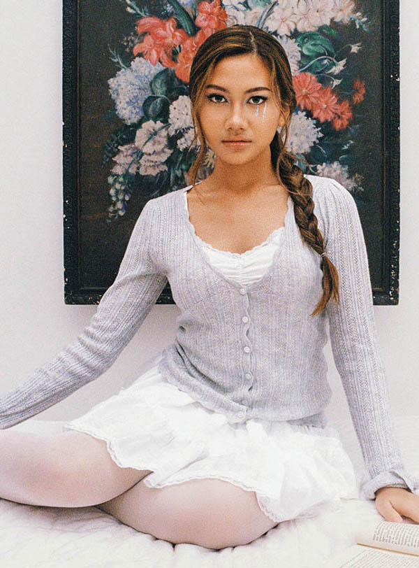 Berselimut di Batin Lagu Paling Jujur dari Marsha Lavinia